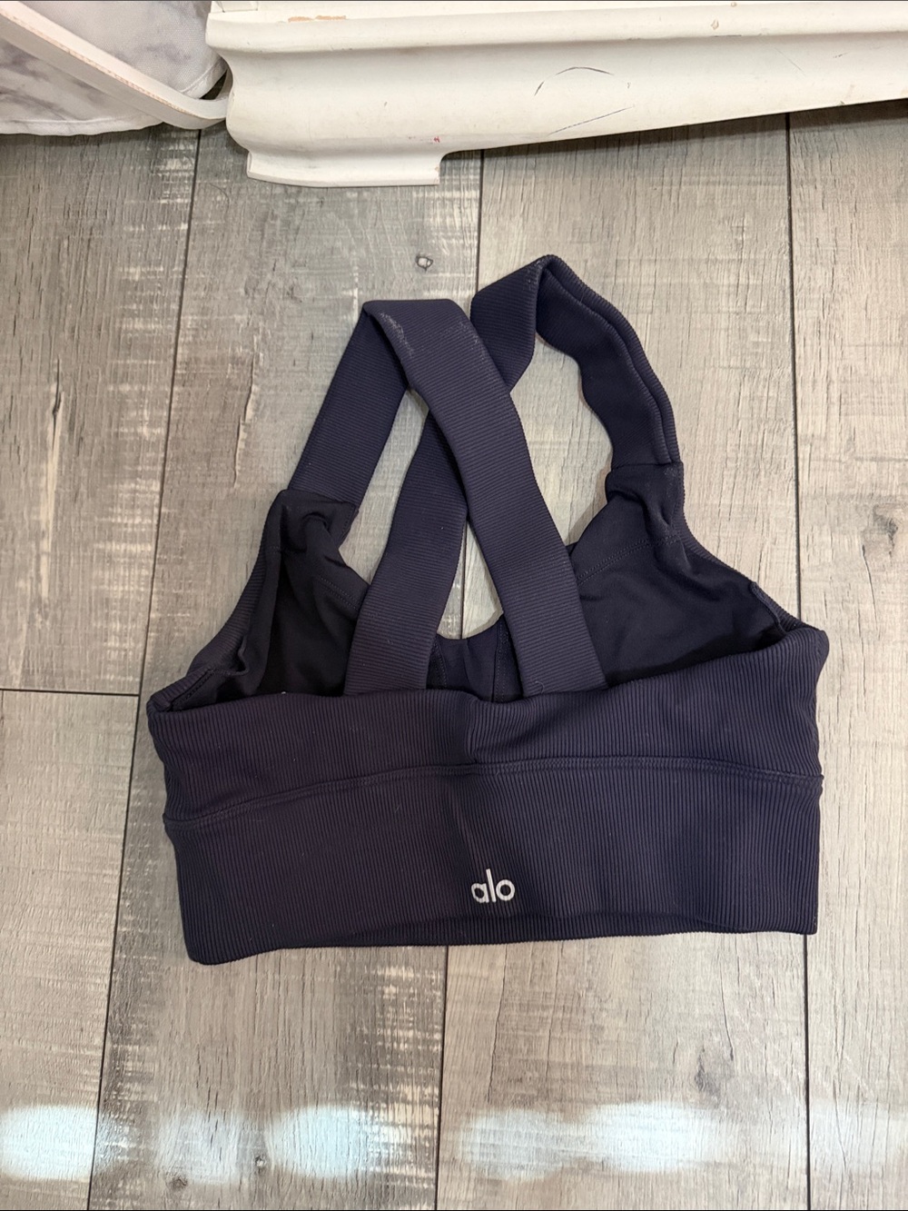 ALO Ribbed Bra, size M - Picture 2 of 3